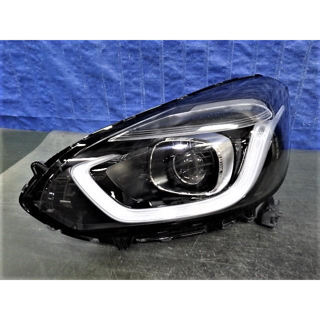 3221　フィット　GR1 GR2 GR3 GR4 GR5 GR6 GR7 GR8　左ライト　LED　W4395　美品
