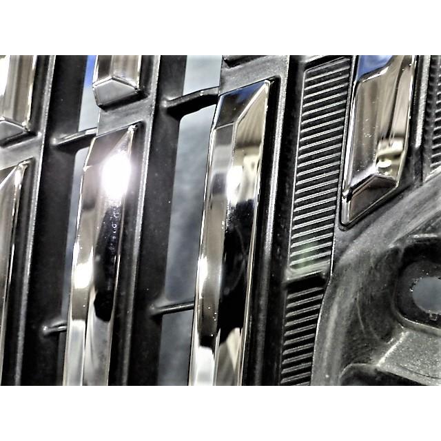 エスクァイア後期グリル M'z SPEED 【未塗装品】[80系 エスクァイア 後期]グレースライン