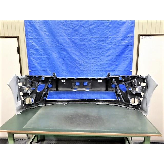 美品 ヴェルファイア 30 後期 フロントバンパー AGH30W D162 ヴェルファイア 30 後期 Z フロントバンパー 52119-58630/40/50
