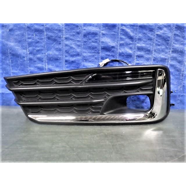 K1161 インプレッサスポーツ GT2 GT3 GT6 GT7 後期 左フォグカバー LED  