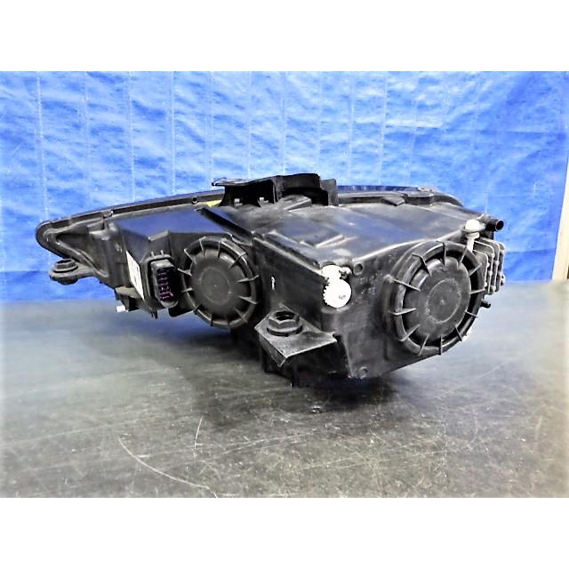 1095 アウディ A3 8V 前期 右ライト HID 8V0.941.006.D 美品 