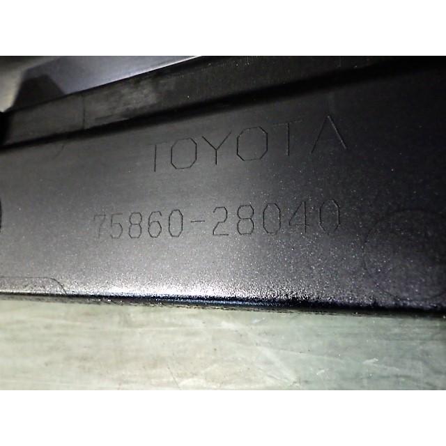新品 ノア 左ステップモール‼️ E011 ノア ヴォクシー エスクァイア 80 左 ロッカーモール サイド