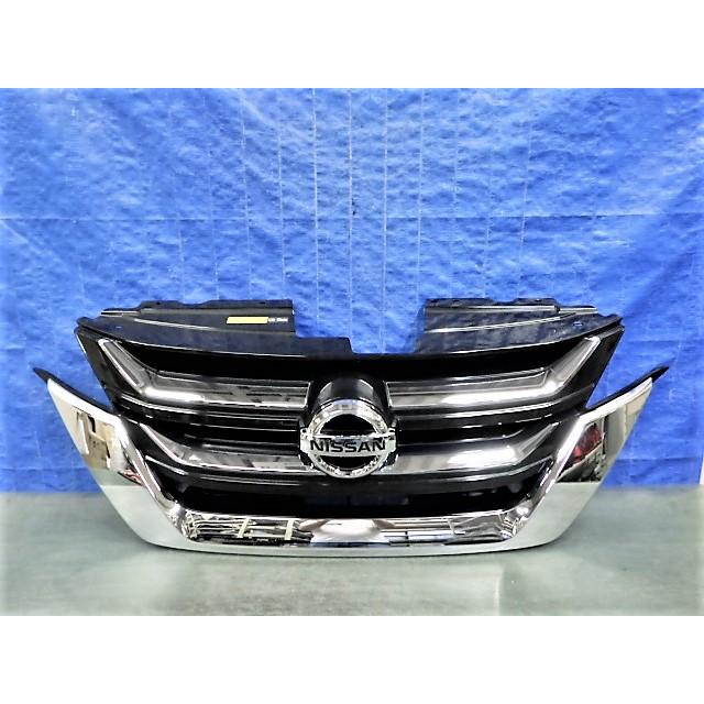G372 セレナ ハイウェイスター C27 前期 グリル カメラ用 62310 5TF0A