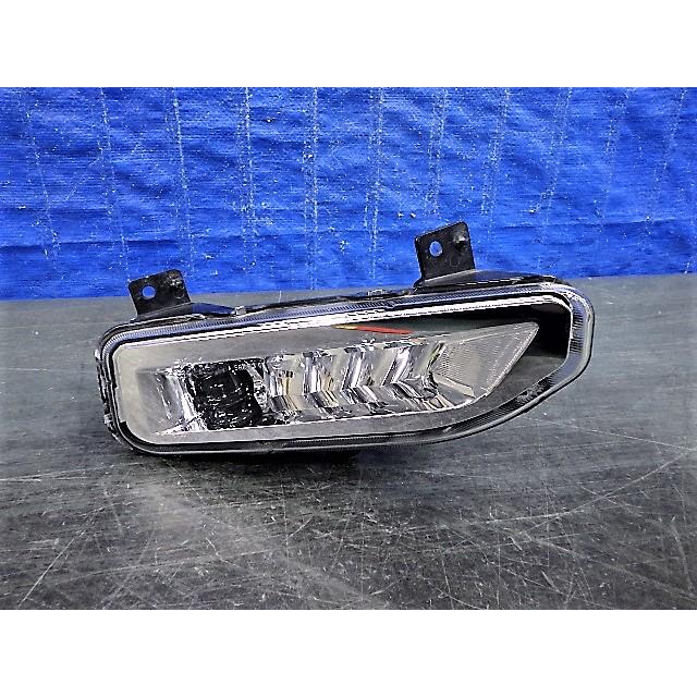 A211 エクストレイル T32 後期 右フォグ LED L90102548 B6150 5TA0A 