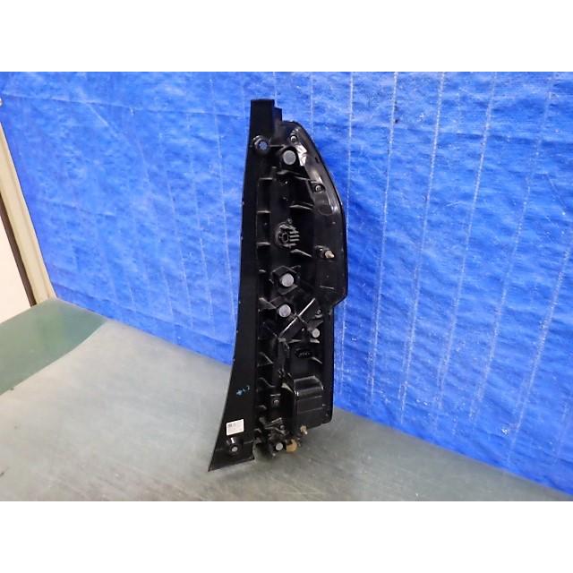 S1380 N-BOXカスタム JF3 JF4 左テール LED D186 33550-TTA-J114-M1 D