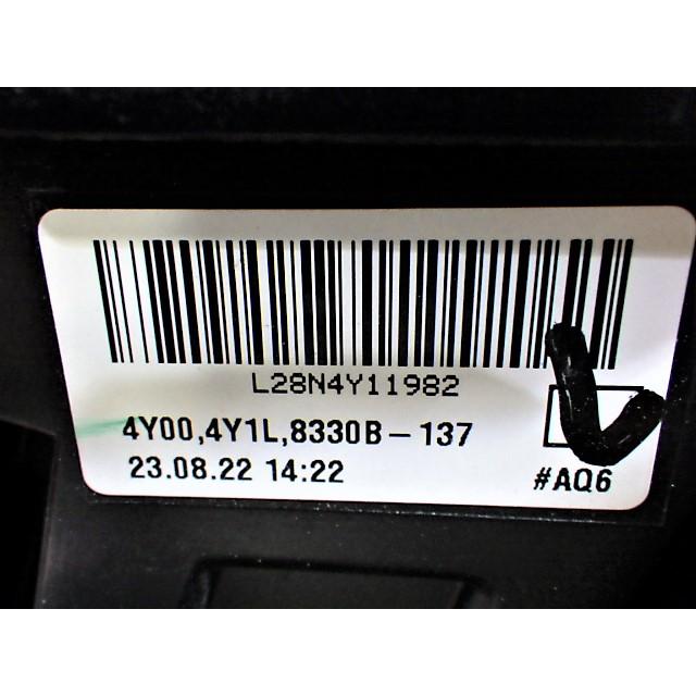 S1471 デリカ D5 D:5 CV1W 後期 左テール EFM924-01010 8330B-137 美品の画像