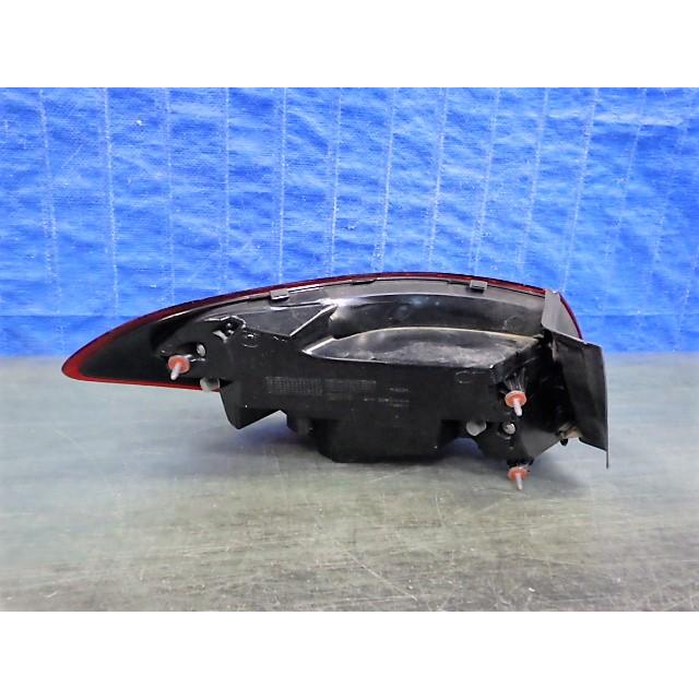S293 Aクラス セダン V177 右テール LED A177 906 72 00 メルセデス