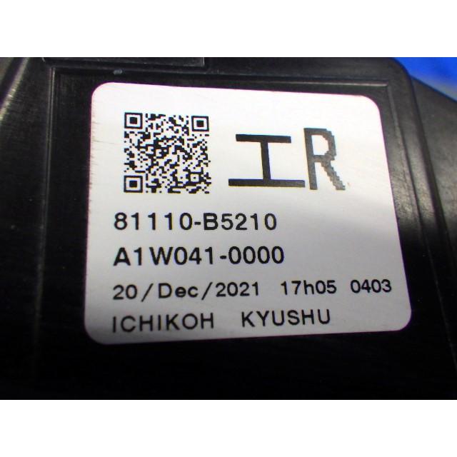 1058 ハイゼット アトレー S700V S710V S700W S710W 右ライト LED A011