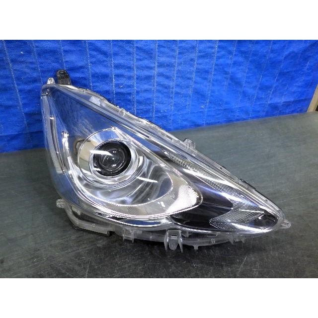 2132 アクア NHP10 中期 右ライト LED 52-293 H 良品 : V TRUST - 通販