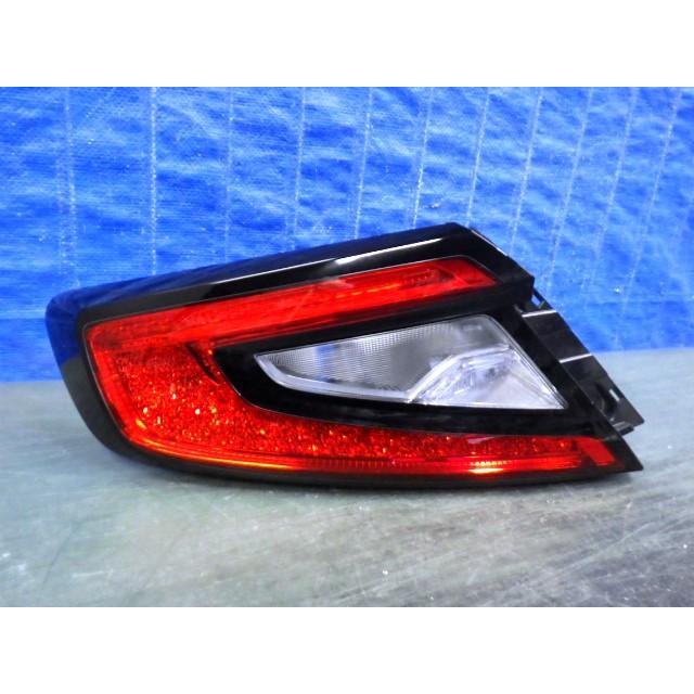 S1236 WRX S4 VBH 左テール LED D256 84201 VC010 6B 良品 : V TRUST 