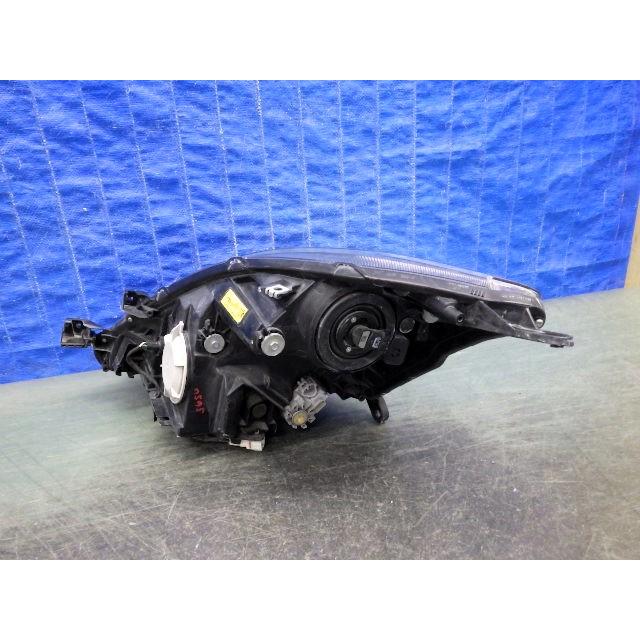 2608 アイシス プラタナ ZGM10W 中期 後期 右ライト HID バラスト付 44 