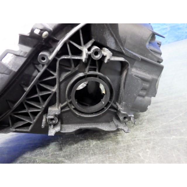 3783 フィットシャトル ハイブリッド GP2 後期 左ライト HID P6869 AD