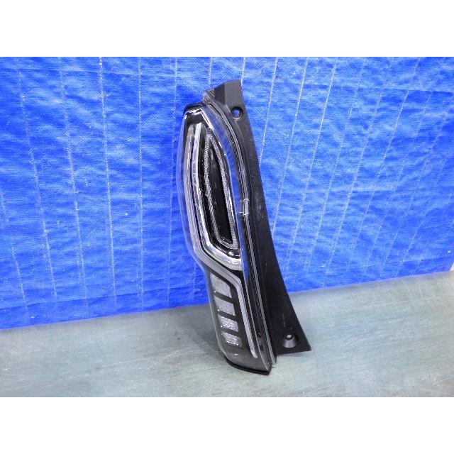 NBOXカスタム　左テールランプ　33550-TTA-J610-M1 N-BOX 【KBT】N−BOX 左テールランプ 33551-TTA-J31 点灯未