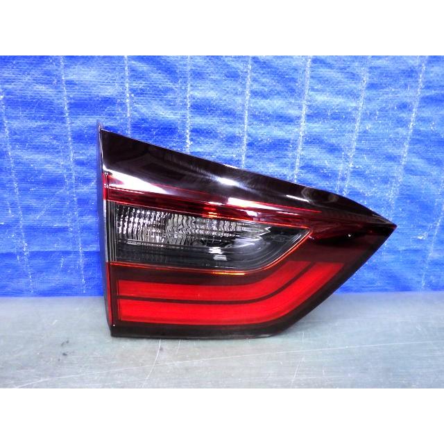 K757 フィット GR3 GR4 GR6 GR8 左テール 内 LED W4764 T 美品 : V