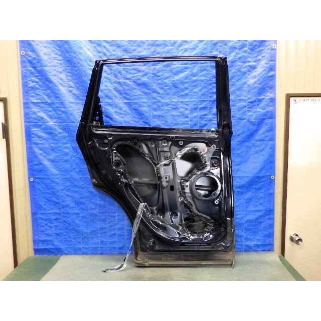B055 CR-V RW1 RW2 左リアドア CRV ハイブリッド RT5 RT6 純正品 