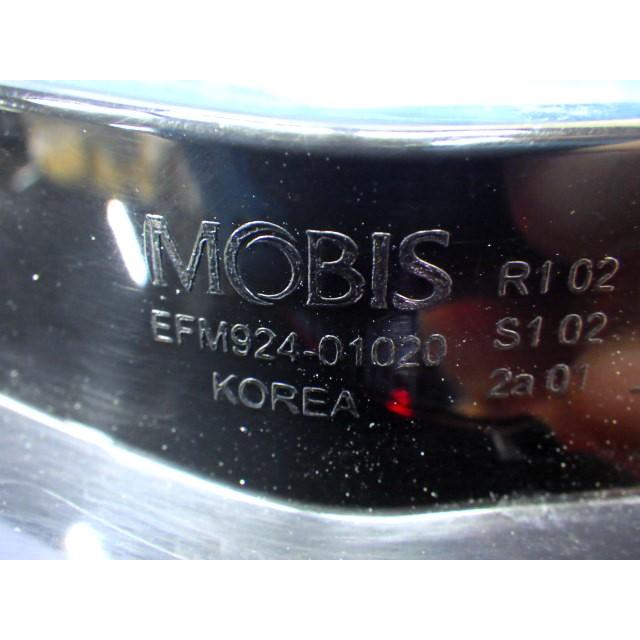 S226 デリカ D5 D:5 CV1W 後期 右テール LED EFM924-01020 8330B-138 美品の画像