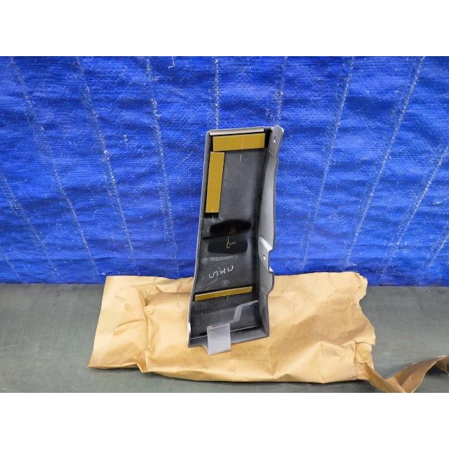 新品未使用}90系ノア・ヴォクシーモデリスタサイドスカート 左側