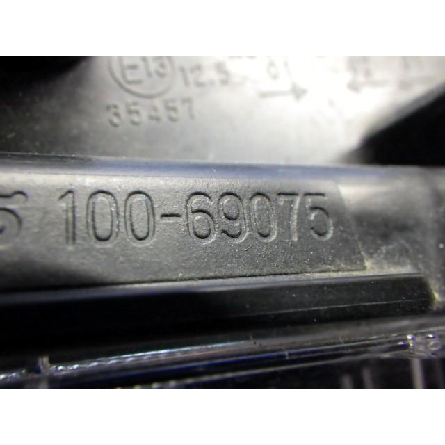 1245　タントカスタム　LA650S　LA660S　右ライト　LED　100-69075　美品_2