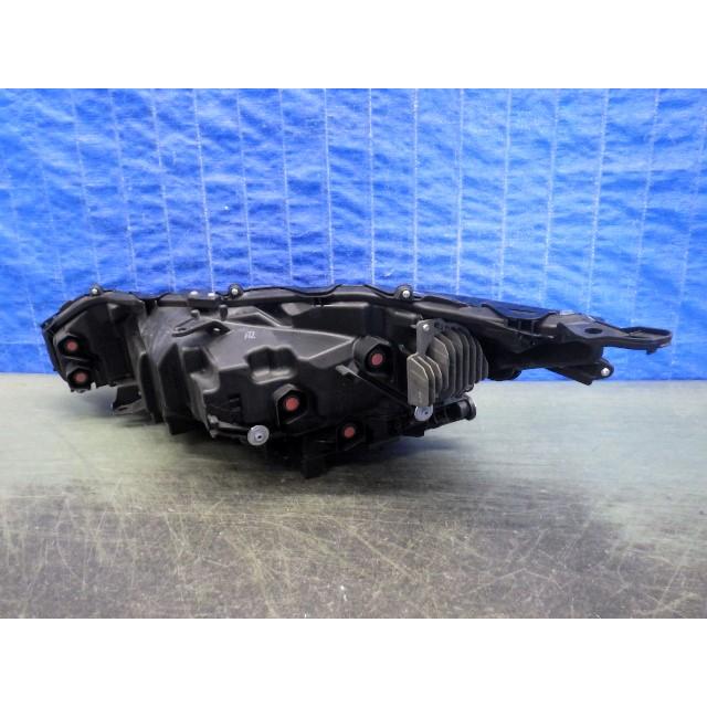 ハリアー MXUA80 MXUA85 80系 右ヘッドライト　7H 6166 ハリアー MXUA80 MXUA85 右ライト LED 48-233 7H ハイブリッド