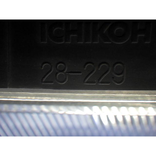 1079 ヴォクシー ZRR80W 前期 煌 キラメキ 右ライト LED 28-229 81110-28G01 A 美品の画像