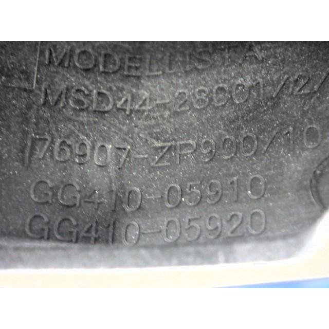 A161 ノア ヴォクシー 90 モデリスタ 右 リア サイドスカート MSD44