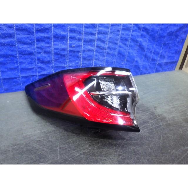 K1129 カローラツーリング 210 左テール LED 12-637 NRE210W ZRE212W