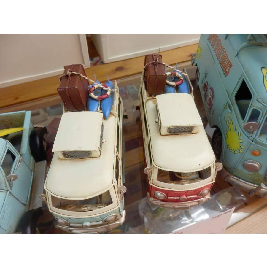 アメリカン雑貨 インテリア 車 ブリキ 西海岸 ミニ ブルー ワーゲンバス サーフ 置物 ビンテージ Aki 04d 2598bl リゾート雑貨とアロマショップ 通販 Yahoo ショッピング