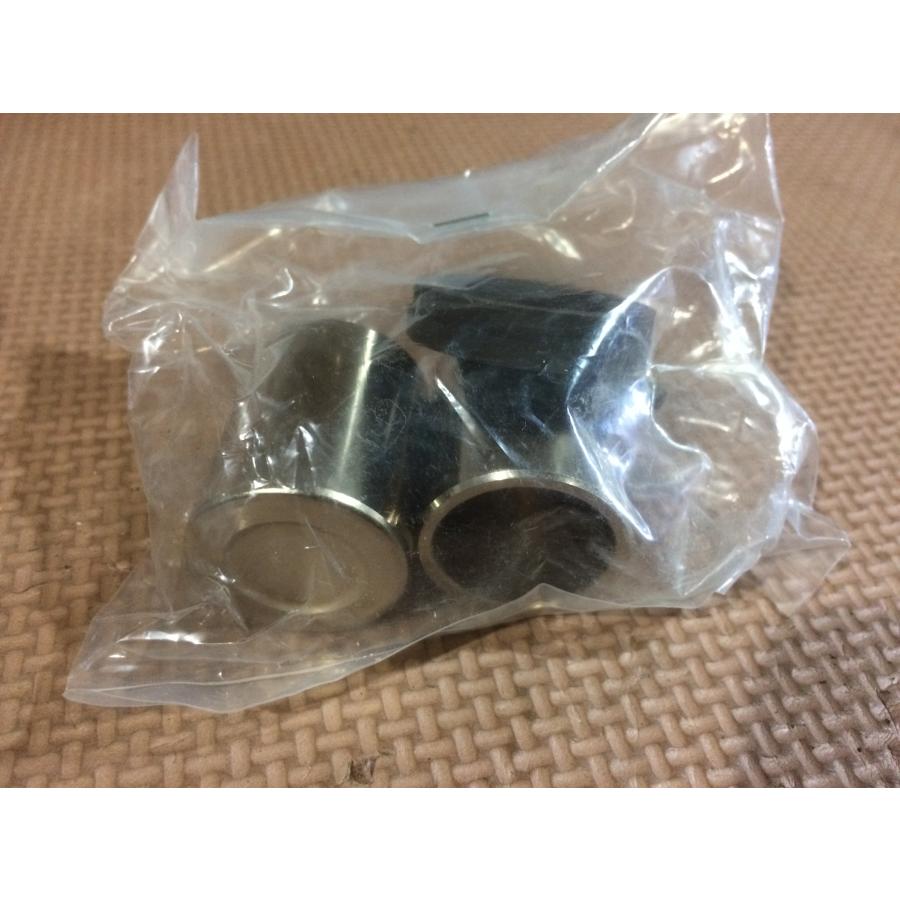 スズキ純正 キャリパーピストン 59300-21810 未使用 : fabric - 通販