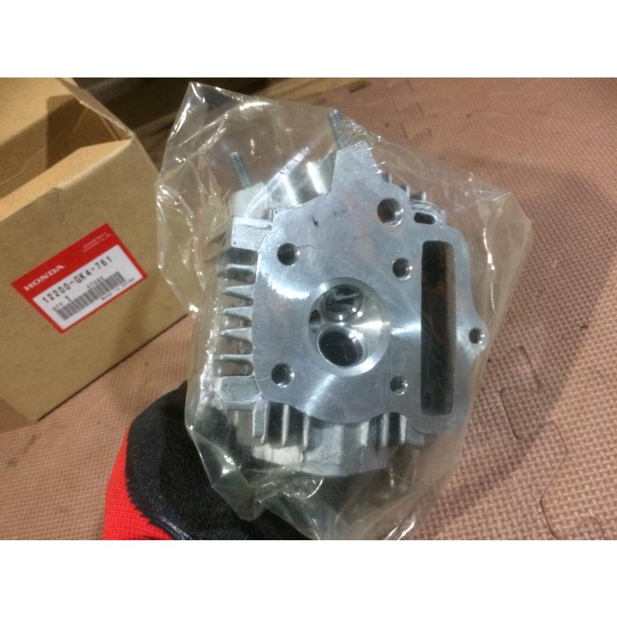 スーパーカブ[シリンダーヘッド」純正部品12200-GK4-761 スーパーカブ[シリンダーヘッド」純正部品12200-GK4-761 (S) 盛岡の