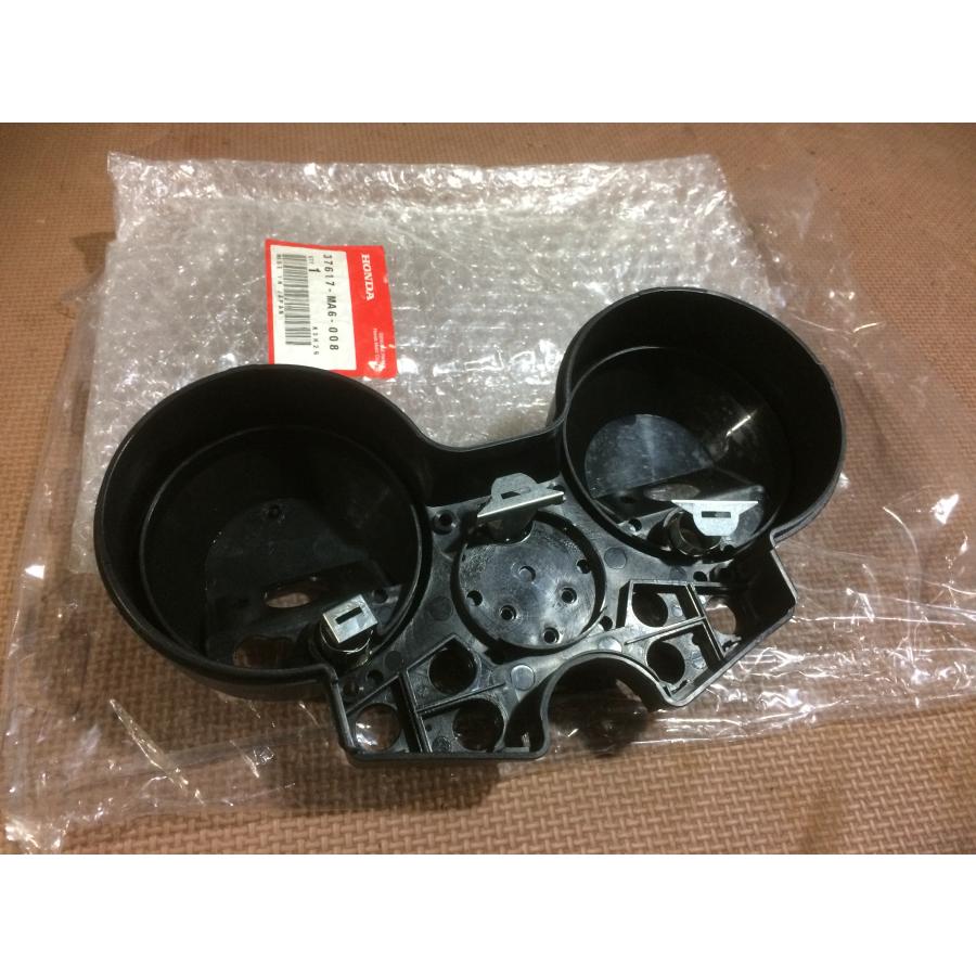CBX400F(1型) CBX550F メーターカバーロアー 37617-MA6-008 未 CBX400F(1型) CBX550F メーターカバーロアー 37617-MA6-008 未