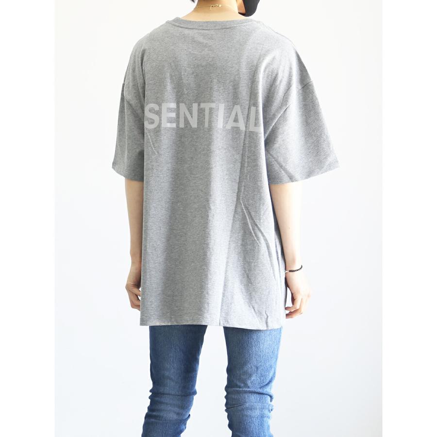 トップス メンズ Tシャツ カットソー FEAR OF GOD FOG ESSENTIALS フィアオブゴッド エッセンシャルズ REFLECTOR LOGO S/S TEE / スノーグレー 返品交換不可 | FEAR OF GOD