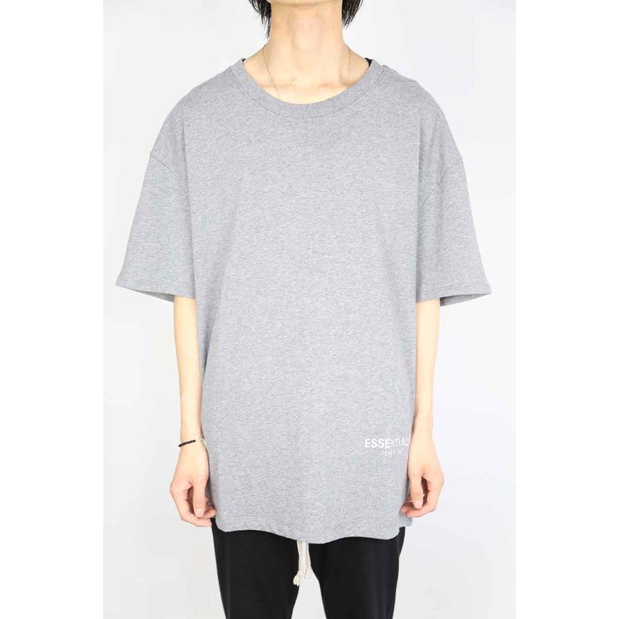 トップス メンズ Tシャツ カットソー FEAR OF GOD FOG ESSENTIALS フィアオブゴッド エッセンシャルズ REFLECTOR LOGO S/S TEE / スノーグレー 返品交換不可 | FEAR OF GOD | 01