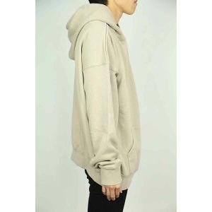 セール商品 30%OFF 送料無料 トップス FEAR OF GOD FOG ESSENTIALS フィアオブゴッド エッセンシャルズ SOLID SWEAT HOODIE / タン 返品交換 |  | 03