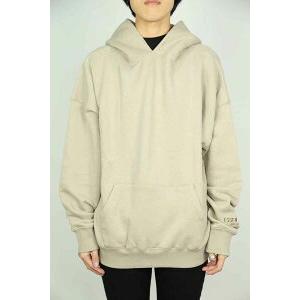 セール商品 30%OFF 送料無料 トップス FEAR OF GOD FOG ESSENTIALS フィアオブゴッド エッセンシャルズ SOLID SWEAT HOODIE / タン 返品交換 |  | 02