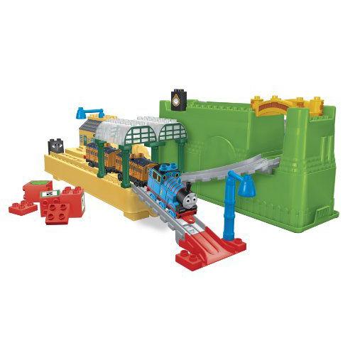 きかんしゃトーマス メガブロック ラージバケツ 10550 All きかんしゃトーマス メガブロック ラージバケツ 10550 All