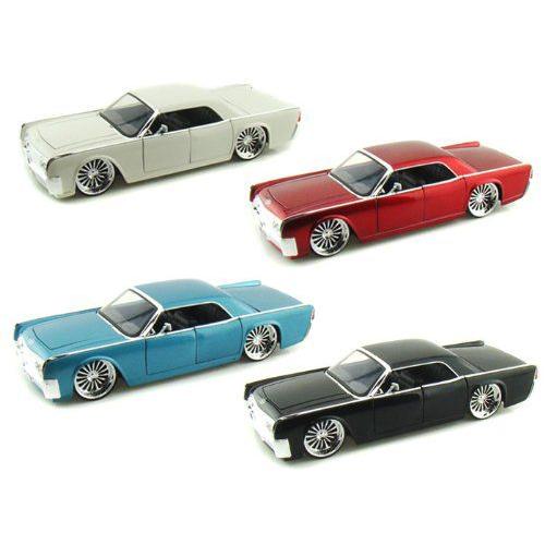Jada ミニカー　ダイキャストカー リンカーンコンチネンタル1963 1/24 Jada 1:24 Scale Black & Silver 1963 Lincoln Continental