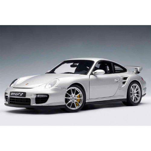 1/18　ポルシェ911　ダイキャストメタルモデル Amazon.co.jp: 1 18 ポルシェ 911 白合金ダイキャストモデル
