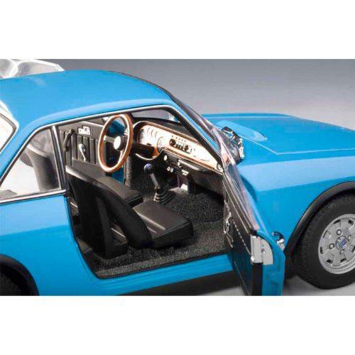 【24時間以内発送】 ダイキャストカー ランチア フルビア 1.6HF Fanalone 1/18 (Azzurro / Blue) 【RIZ9964101722】(36248円)