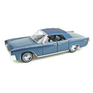 1961 Lincoln Continental 1/18 Blue