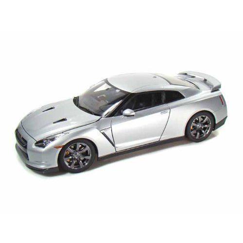 Nissan GT-R 1/18 Silver