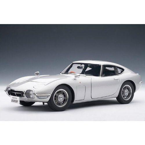 Toyota 2000 GT Coupe Upgraded 1/18 Silver : バリューセレクト