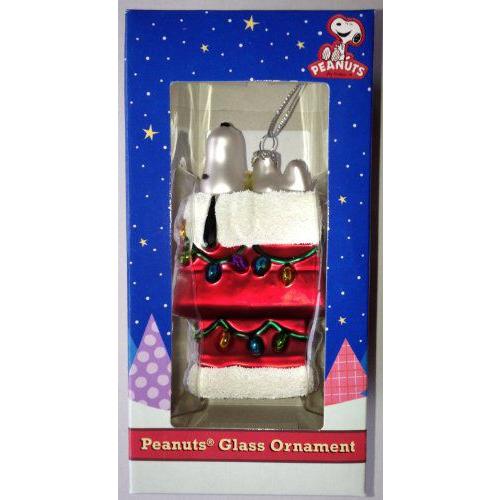 Peanuts SNOOPY on His DECORATED DOGHOUSE Glass CHRISTMAS TREE Ornament (4 1/2 Inches