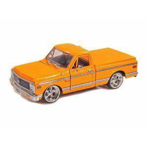 1972 Chevy Cheyenne Pick-Up Truck 1/24 Orange