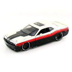 2008 Dodge Challenger SRT8 1/24 Black & White w/Red
