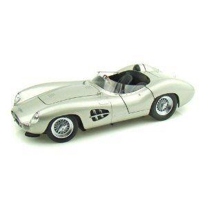 ジ*ス様 『絶版』1/18 Aston Martin DBR1 限定版ダイキャス 絶版』1/18 Aston Martin DBR1 限定版ダイキャストモデル Aston