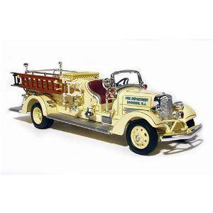 Yat Ming ヤトミン スケール 1:43 - 1938 Ahrens-Fox VC Fire Engineミニカー モデルカー ダイキャスト