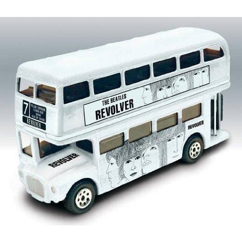The Beatles 1/64 スケール Routemaster Die Cast Bus and Collector Tin with Revolver Album Cover Art