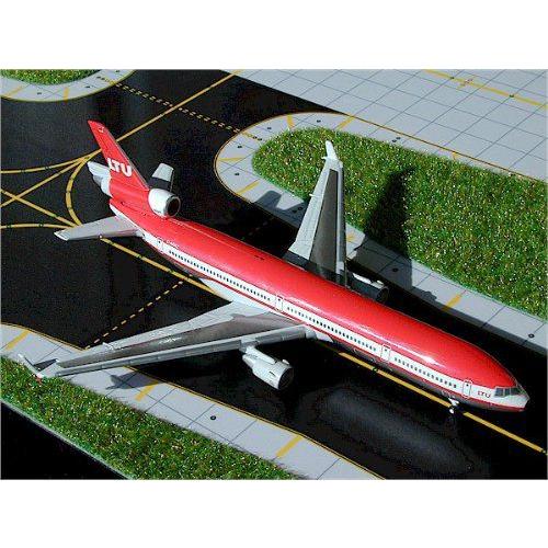 1: 400 ジェミニジェット LTU インターナショナル 航空 MD-11ジェミニ