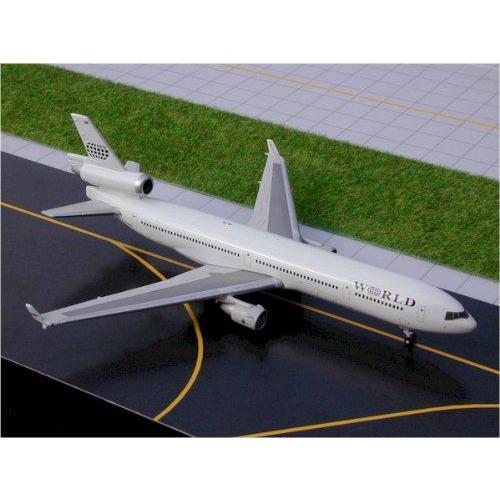 未使用　模型飛行機　ジェミニジェッツ　MD-11　ダイキャスト　1/400 Amazon.co.jp: 1/400 メタル アメリカン MD-11 MD11 飛行機模型