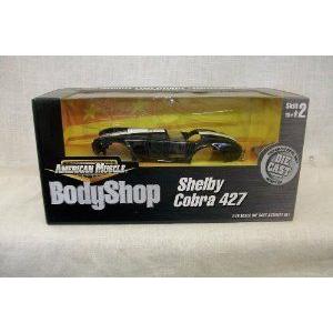 Shelby Cobra 427 1:18 スケール ダイキャスト Activity Set ミニカー ダイキャスト 車 自動車 ミニチュ